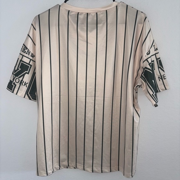 graphic NYC baseball tee - Picture 5 of 7